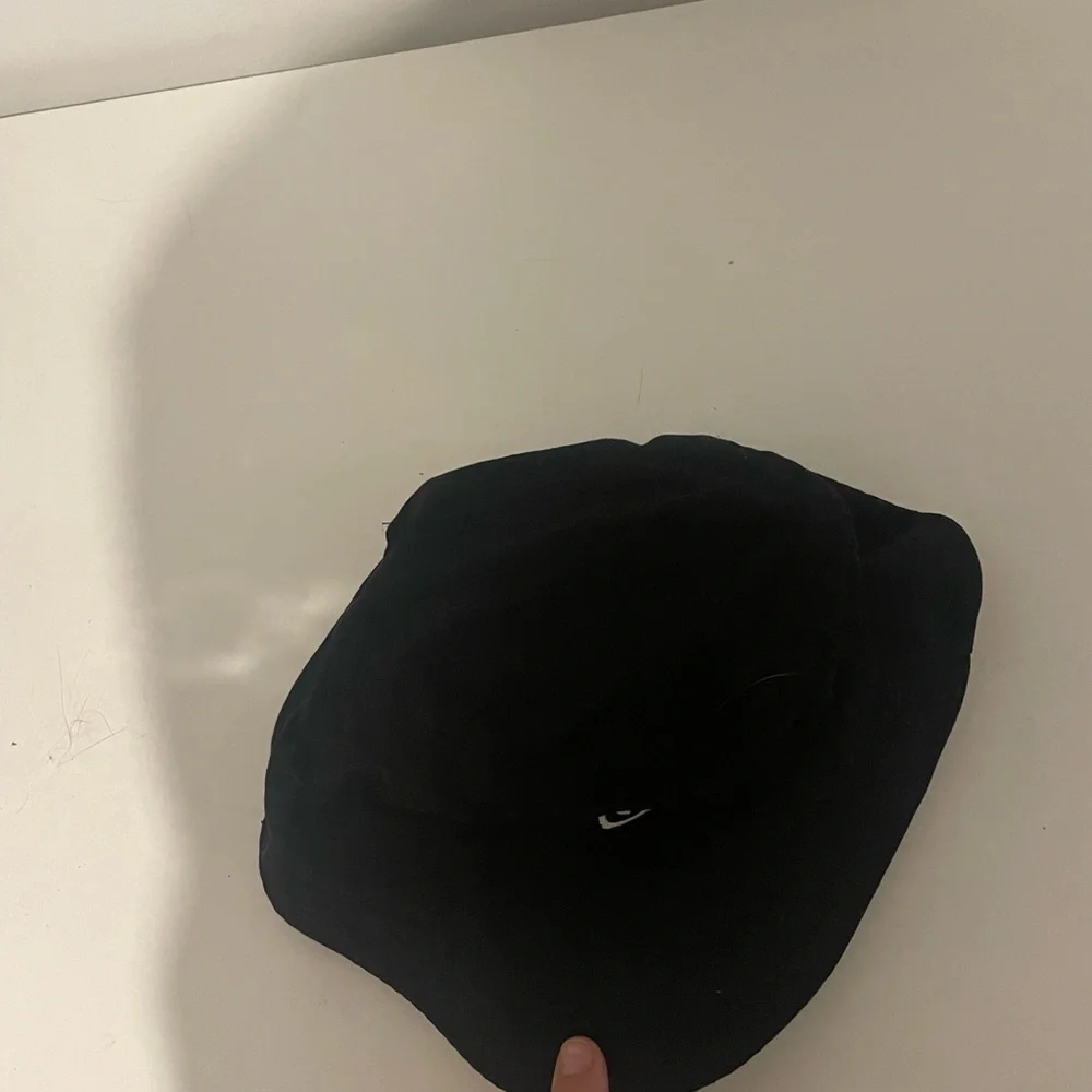 Bucket hat - Picture 2 of 2